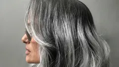 Hiusväri 70-vuotiaana: vinkkejä sävyihin, jotka eivät vanhentavat vaan virkistävät