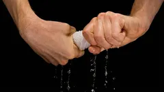 Silitysrautaa, kuivaustelinettä tai patteria ei tarvita: näin kuivaat vaatteet helposti 5 minuutissa